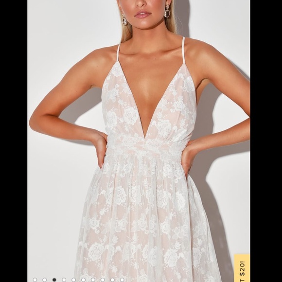 Lulu’s NWT Lace Wedding Dress Gown Rehearsal Size Medium Floor Length Maxi - Picture 2 of 3